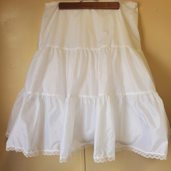 David's Bridal Wedding Dress, Size 16W - Picture 11 of 12